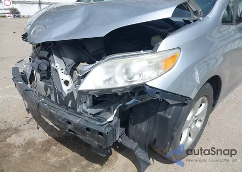 2015 Toyota Sienna Le 8 Passenger from USA, damaged, VIN 5TDKK3DC2FS601019